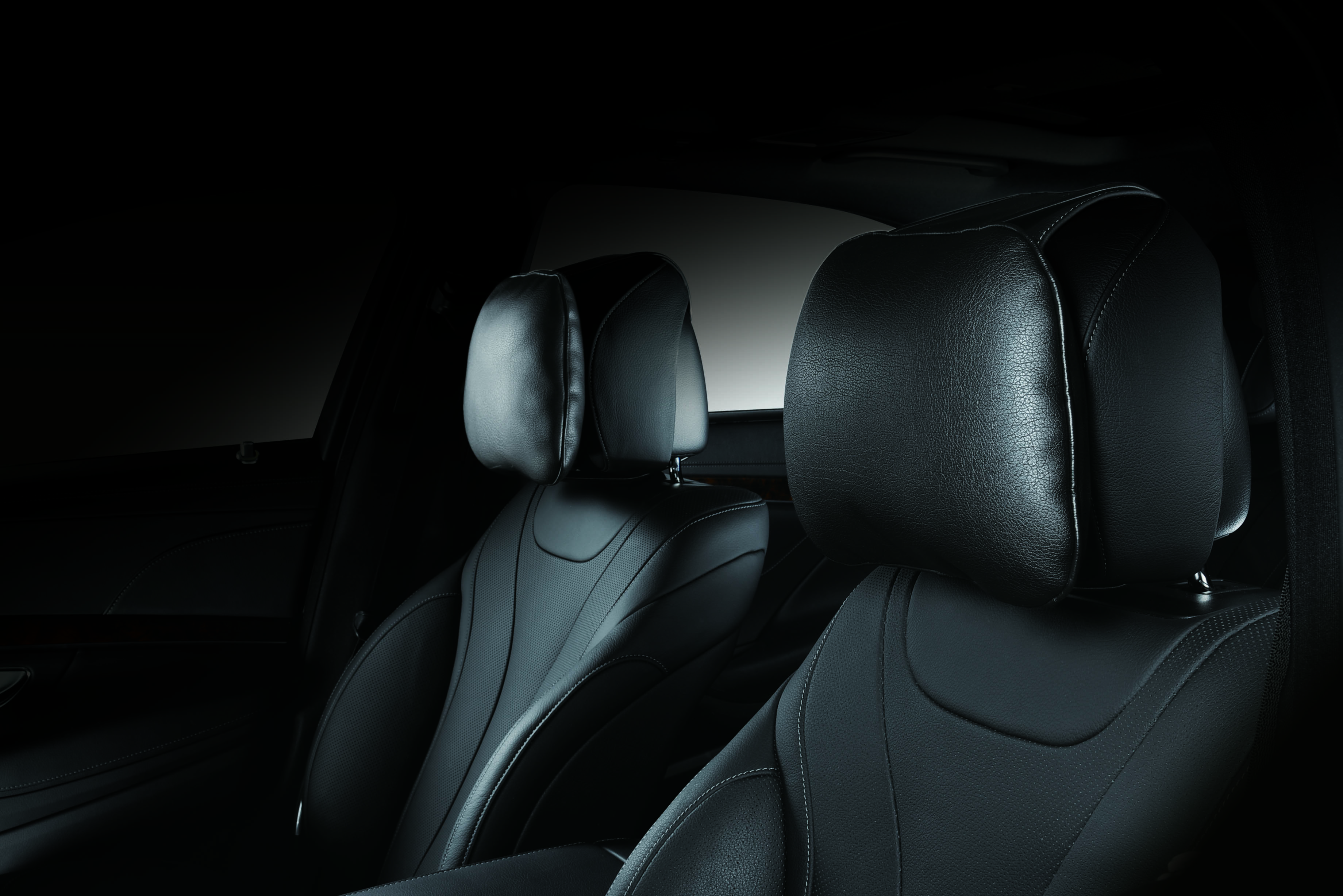 3D LEATHER HEADREST BLACK 1PC